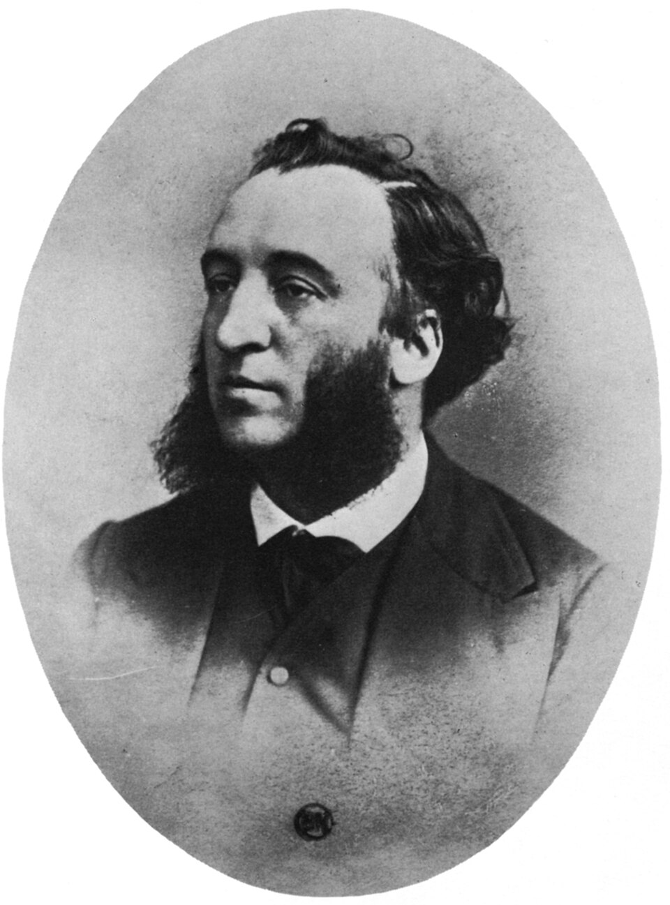 Portrait de Jules Ferry par le photographe Nadar, ministre de l'Instruction publique à l'origine des lois sur l'école laïque, gratuite et obligatoire